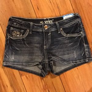 NWT Series short & sexy embellished jean shorts